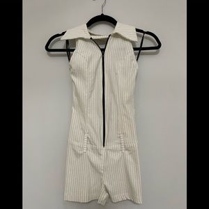 cute dress, although size S it runs small